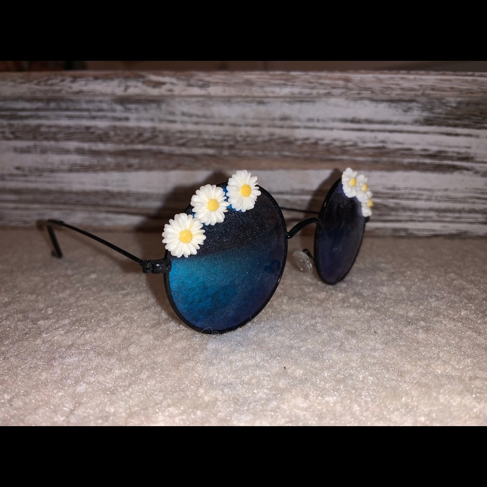 Daisy sunglasses - Picture 2 of 2